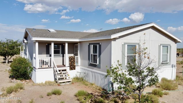 2627 W Hansen Road