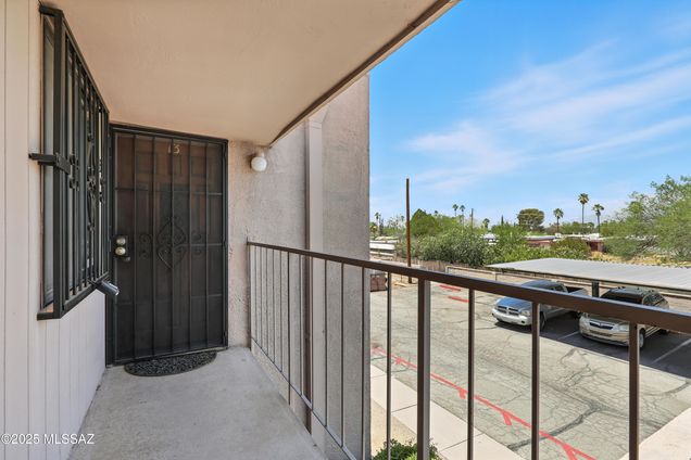 6625 E Golf Links Road Unit APT 13