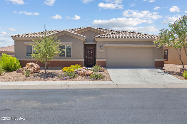 1061 W Valley Meadow Lane