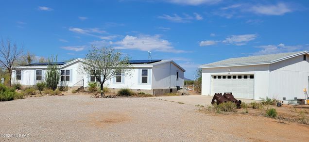 18057 W Lickskillet Lane