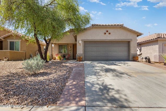 6891 W Leeward Cove Way Tucson, AZ House Active - Photo 1 of 37. Opens carousel modal