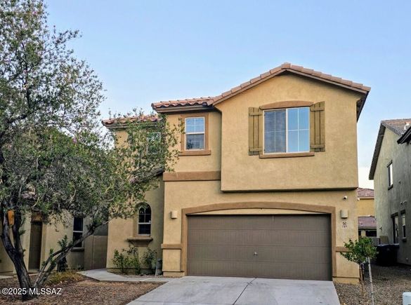 707 W Calle Capotasto Sahuarita, AZ House Active - Photo 1 of 38. Opens carousel modal