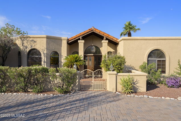2374 E Calle Los Altos Tucson, AZ House Active - Photo 1 of 28. Opens carousel modal