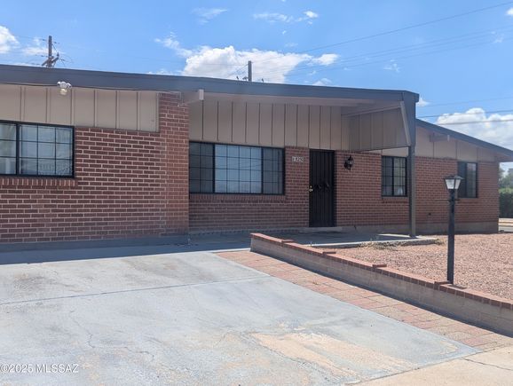 8250 E Shiloh Street Tucson, AZ House Active - Photo 1 of 15. Opens carousel modal