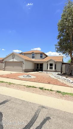 3438 Avenida Del Pueblo Tucson, AZ House Active - Photo 1 of 24. Opens carousel modal