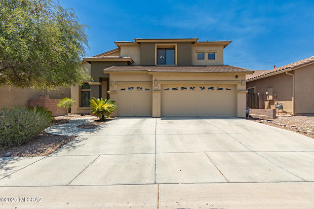 7397 W Crimson Ridge Drive Tucson, AZ House Active - Photo 1 of 43. Opens carousel modal