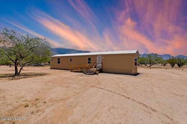 3710 E Bronco Lane