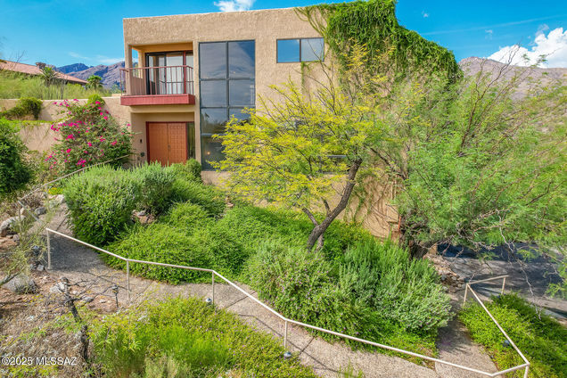 6015 E Paseo Ventoso Tucson, AZ House Active - Photo 1 of 47. Opens carousel modal