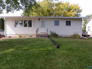 115 N 65th Ave W