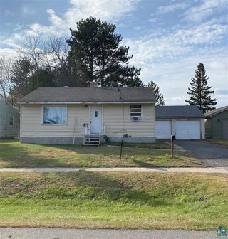 37 Fern Crt