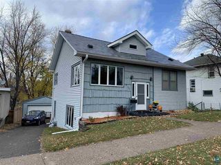 307 Ave D