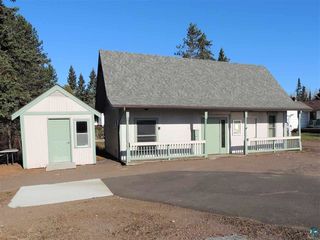 1807 Hwy 61 W