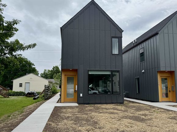 222 S 62nd Ave W