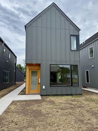 224 S 62nd Ave W