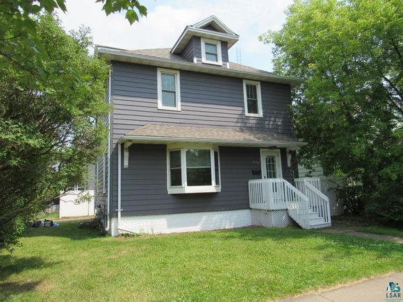 1902 Lamborn Ave Superior, WI House Active - Photo 1 of 24. Opens carousel modal