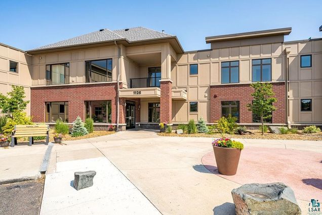 1126 Mesaba Ave Unit 320