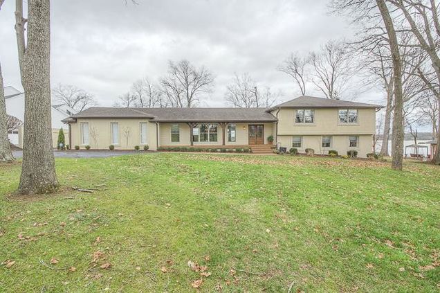 1121 Windsor Dr Gallatin, TN House Sold - Photo 1 of 20. Opens carousel modal