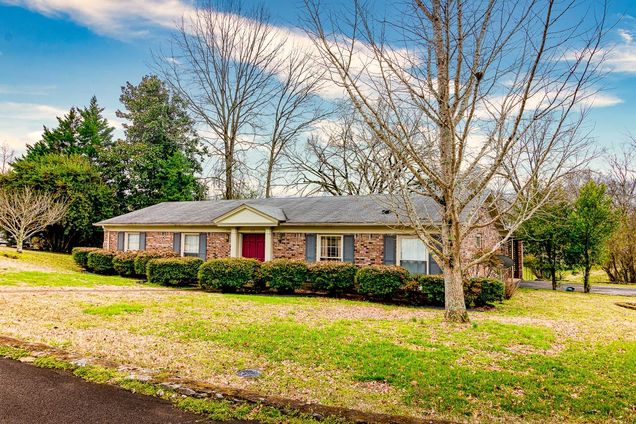 120 Sunset Dr Pulaski Tn 38478 Estately Mls 2088325