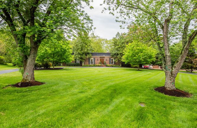 409 Horseshoe Ln Nashville, TN House Sold - Photo 1 of 45. Opens carousel modal