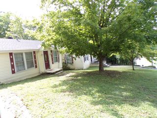 725 W Madison St W