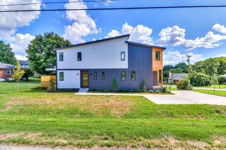 313 Pioneer Ln