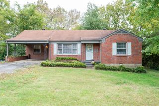 3122 Southlake Dr