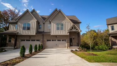 425 Tapestry Pl