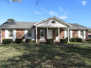 105 Caney Ln