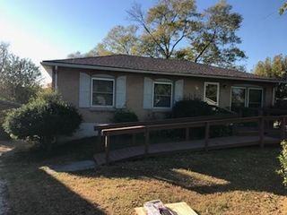 813 Perry Dr
