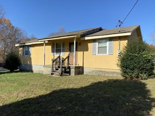 1010 Chapel Hill Cir