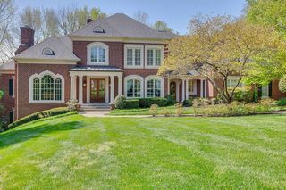 1615 Edgewater Ct