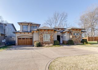 4405 Lealand Ln