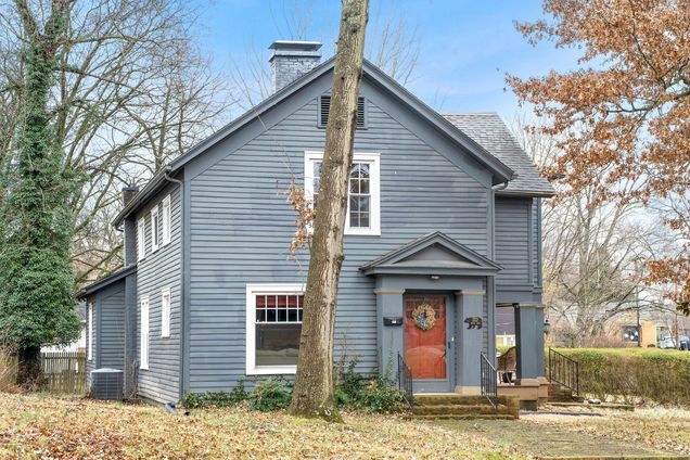 2122 S Main St Hopkinsville, KY House Sold - Photo 1 of 27. Opens carousel modal
