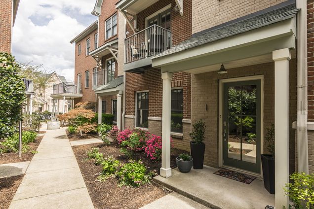 3186 Parthenon Ave Unit I Nashville, TN Townhouse Sold - Photo 1 of 32. Opens carousel modal