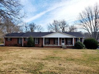 939 Sunset Dr
