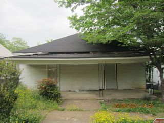 414 Maple St
