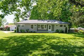 5001 Montclair Dr