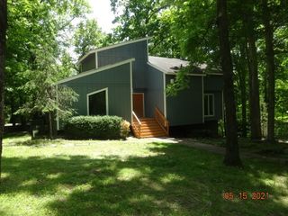 4079 Scenic View Dr