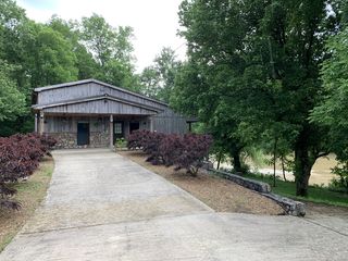 151 Hiawassee Ln