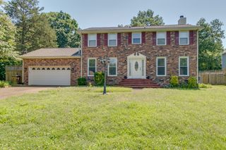 660 Lake Terrace Dr
