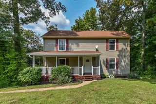793 Lake Ridge Ct