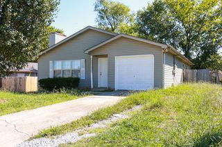 426 Cedar Park Cir E