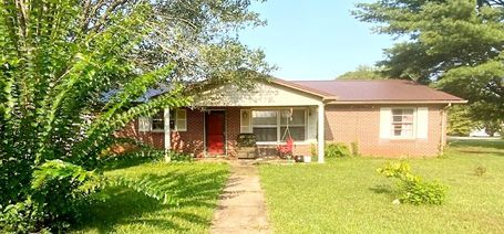 205 Redbud Ln