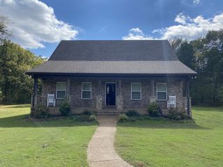 1865 Gunner Ln