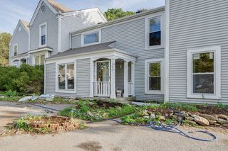 102 Rachels Trail Ct E