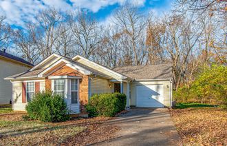 832 Trailside Cir