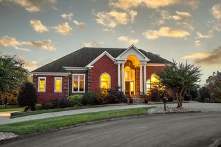 609 Ward Circle