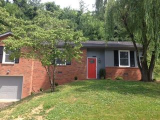 565 Holt Valley Rd