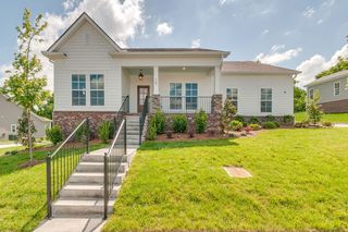 7129 Pepper Tree Circle