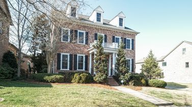 1010 Berkley Dr